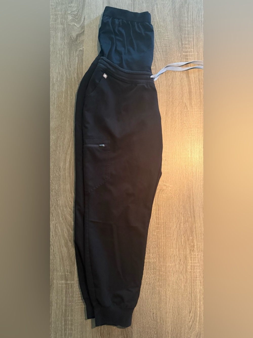 Figs Women's Black Zamora ™ Maternity Jogger Scrub Pants  - Petite Large